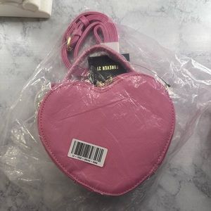 FOREVER 21 PINK HEART PURSE